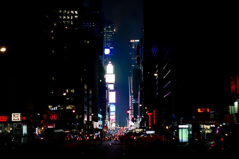 new york times square 7th avenue taxis