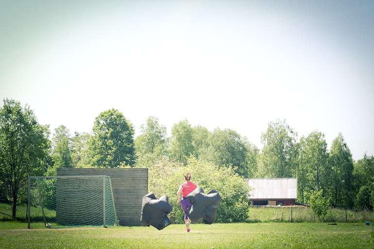 parachute running 9