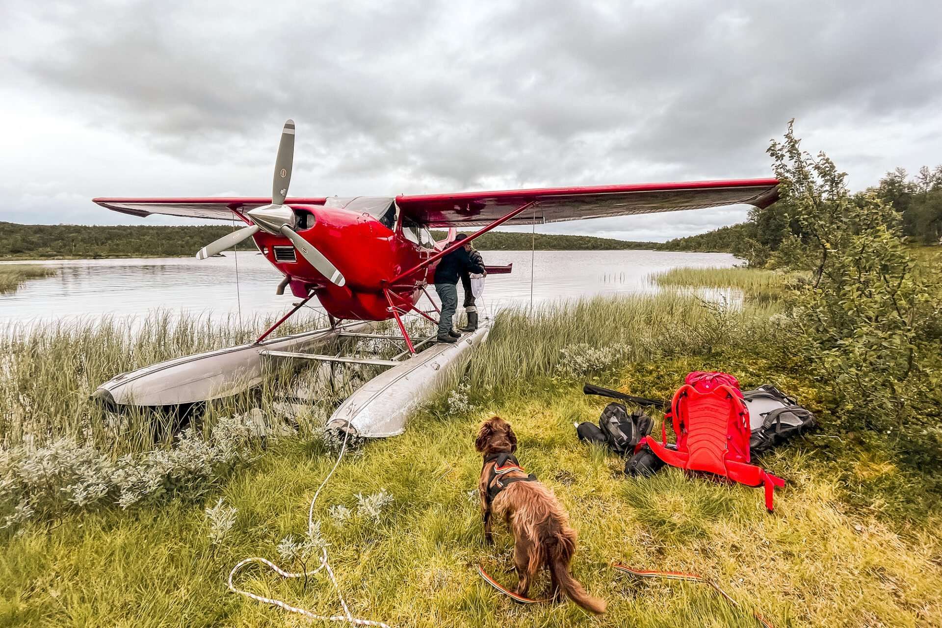 tur it på fjället med sjöflyg i gautosjö